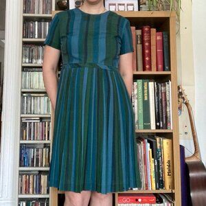 Vintage 1950s Handmade Blue and Green Flared Pleated Dress